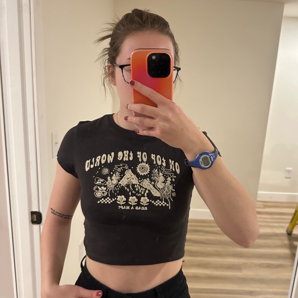 H&M Divided Dark Grey Graphic Tee Crop Top
